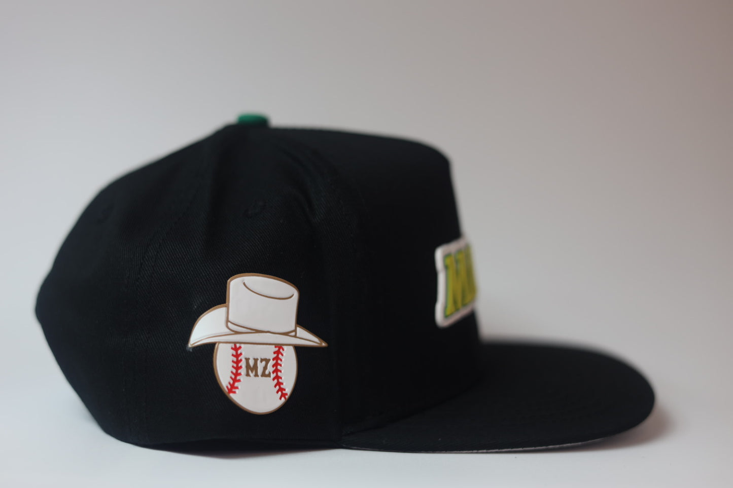 Gorra Plebes Caps “Mayiza”